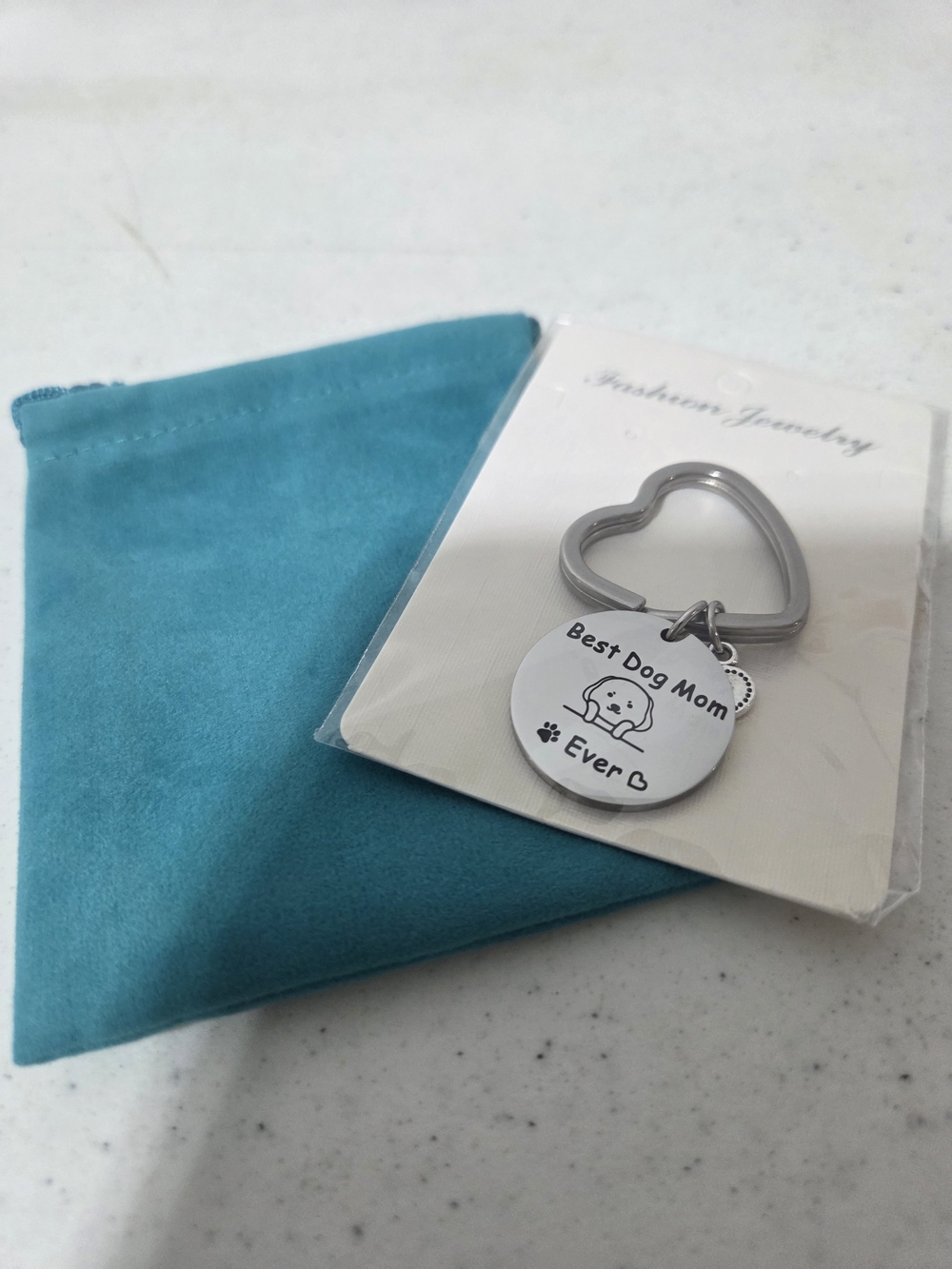 NWT Silver Heart Keychain "Best Dog Mom Ever"